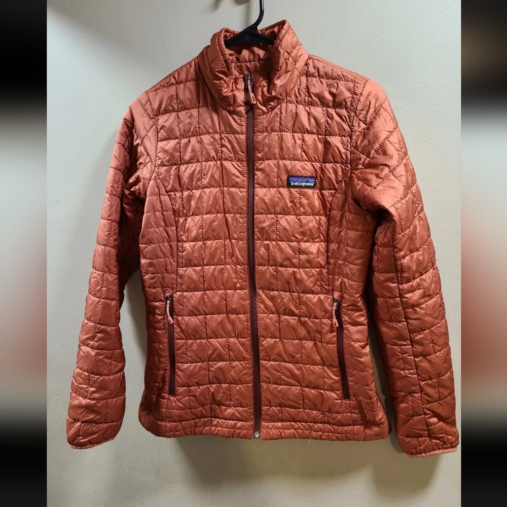 Patagonia Burnt Orange nano puff jacket Size Xs Flaw